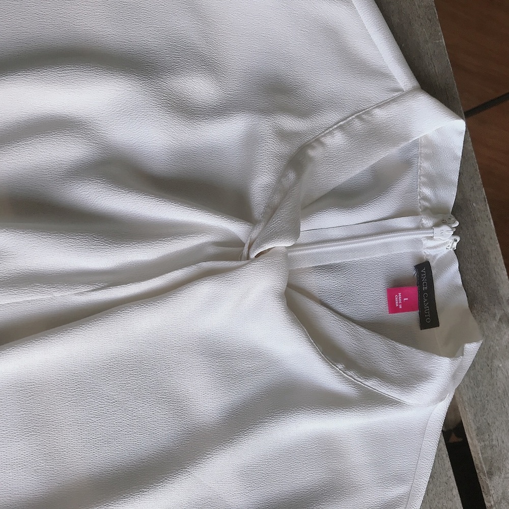 Vince Camuto Blouse - Picture 4 of 5